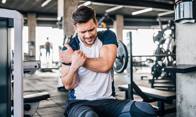 nghỉ ngơi tránh tác động mạnh