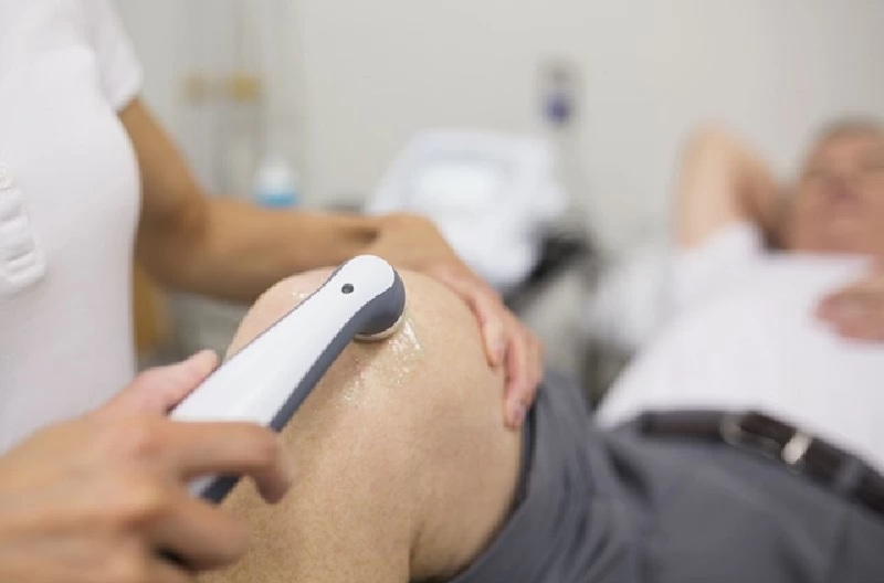 công dụng của máy siêu âm điều trị xương khớp