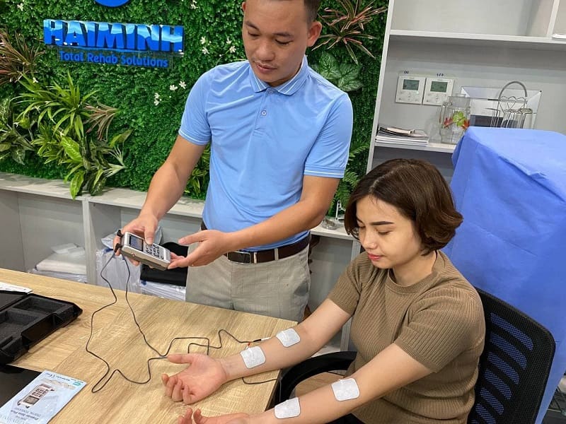 máy xung điện cầm tay