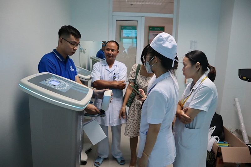 máy xung điện không tiếp xúc